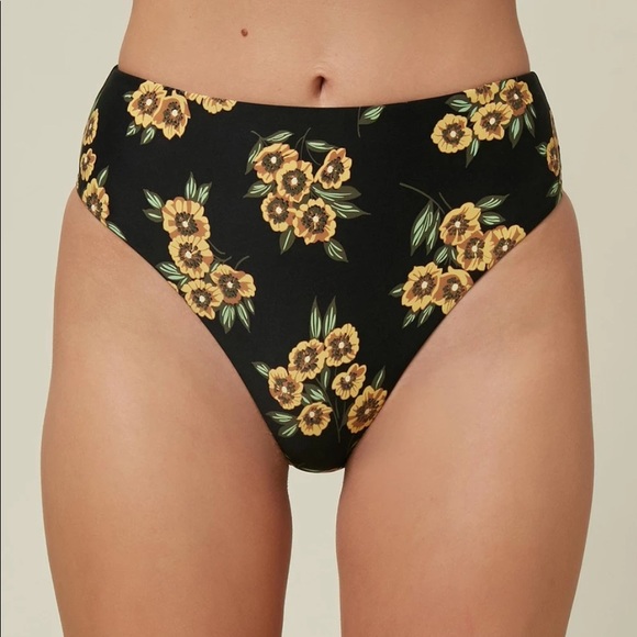 O'Neill Other - O’Neil sunflower hi-waist cheeky bottoms